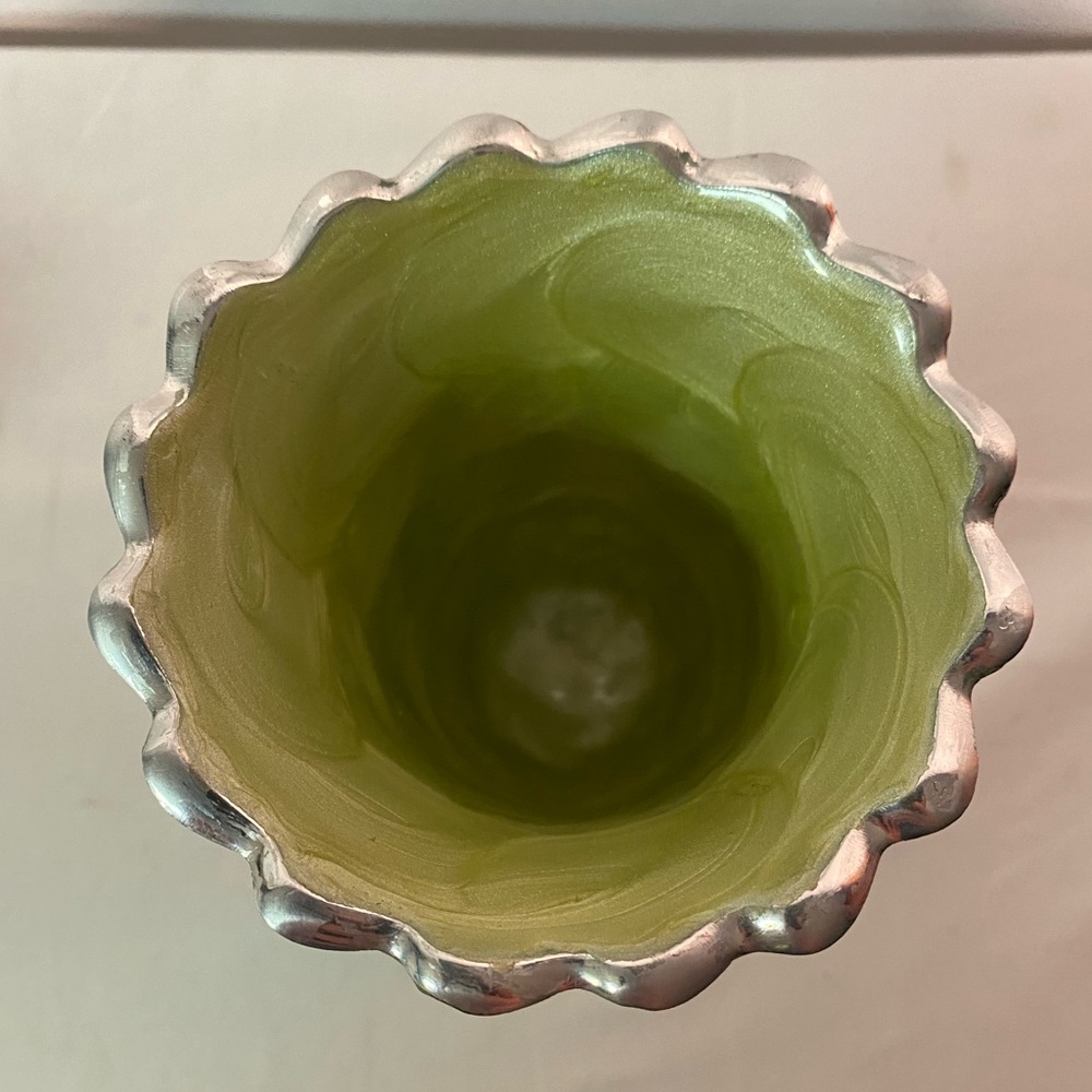 SIGNED Julia Knight  PEONY-KIWI 7" Vase Light Green & Sand Cast Aluminum HTF - Picture 5 of 9